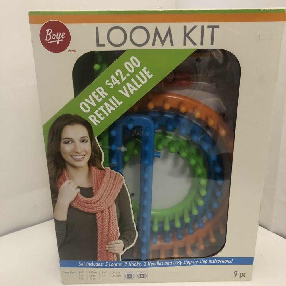 NEW Boye Loom Kit 9pc Set Yarn Craft Scarf